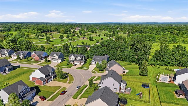1736 Chateaux Trace, Greenwood, IN 46143
