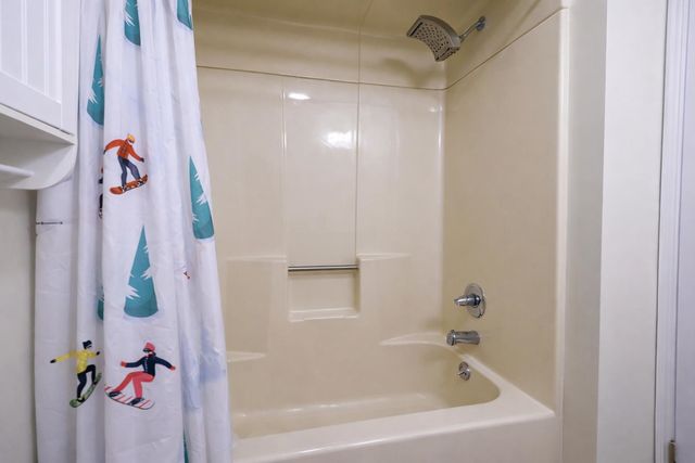 182-10 Pinnacle Road, Campton, NH 03223