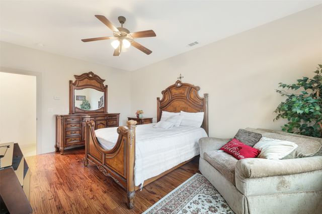 571 Rockingham Drive, Irving, TX 75063