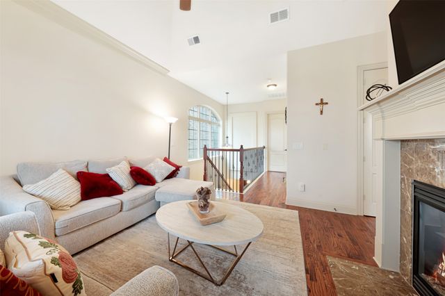 571 Rockingham Drive, Irving, TX 75063