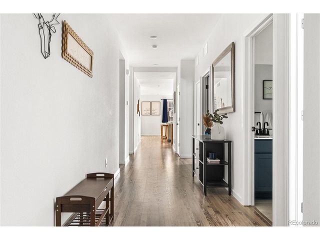 27540 E Cedar Pl, Aurora, CO 80018