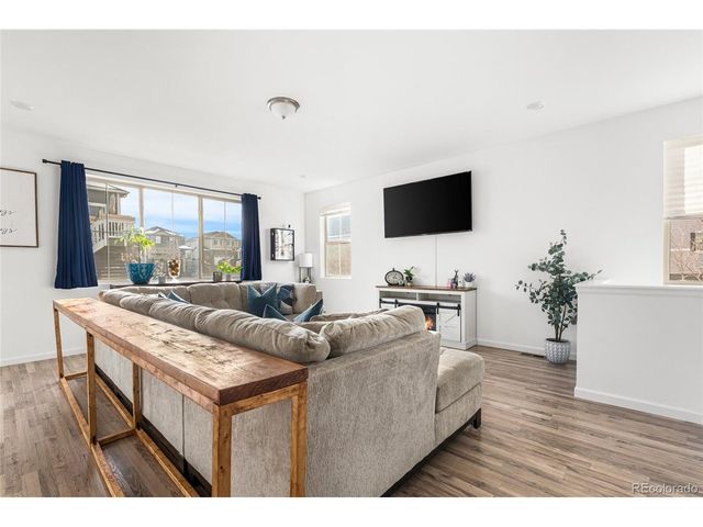 27540 E Cedar Pl, Aurora, CO 80018