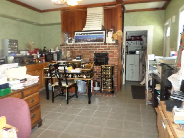 406 Lincoln Ave, Saugus, MA 01906
