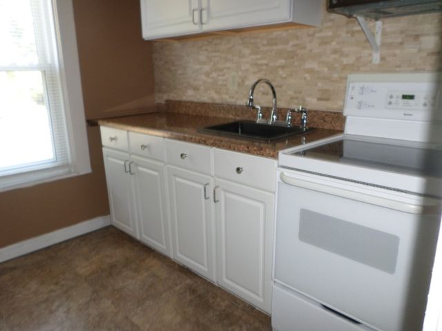 406 Lincoln Ave, Saugus, MA 01906