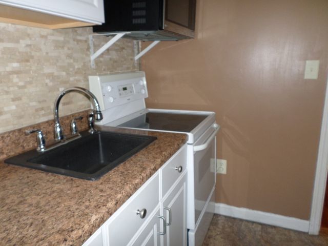 406 Lincoln Ave, Saugus, MA 01906