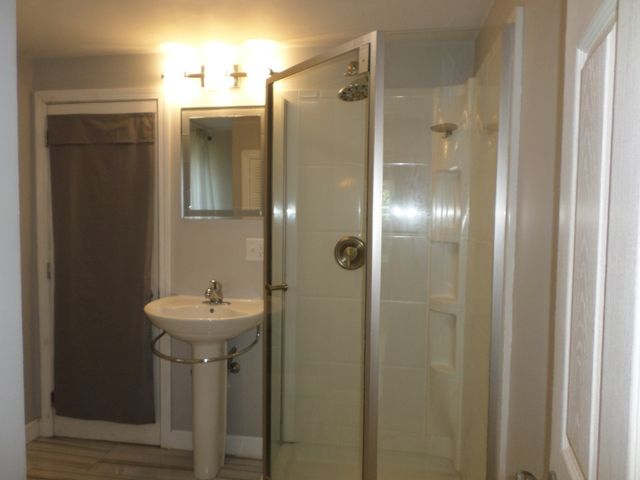406 Lincoln Ave, Saugus, MA 01906