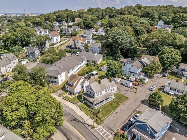 406 Lincoln Ave, Saugus, MA 01906
