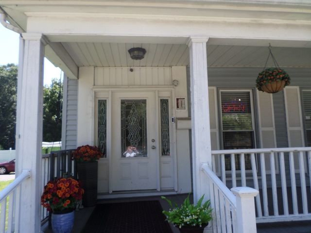 406 Lincoln Ave, Saugus, MA 01906