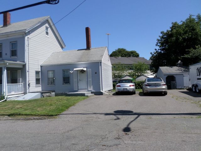 406 Lincoln Ave, Saugus, MA 01906