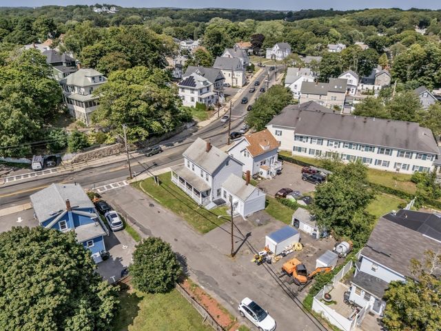 406 Lincoln Ave, Saugus, MA 01906
