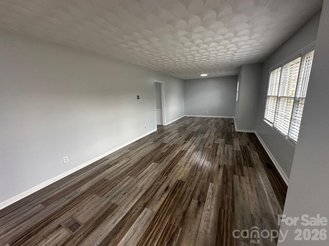 505 Highway 11 Highway E, Chesnee, SC 29323