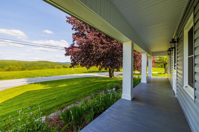 395 King Hill Road, Readsboro, VT 05350