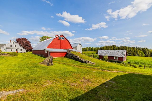 395 King Hill Road, Readsboro, VT 05350