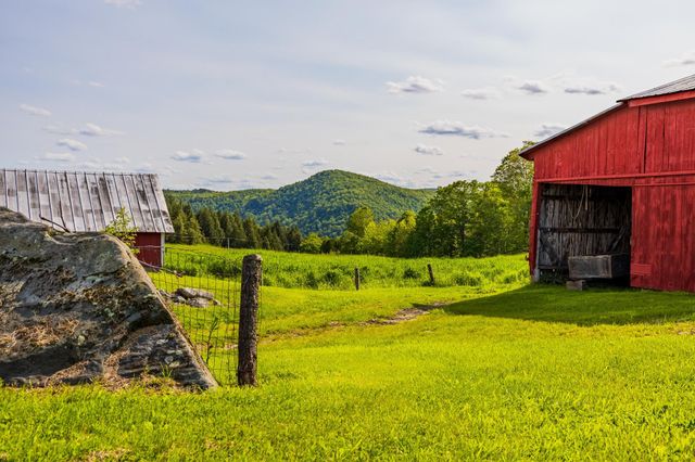 395 King Hill Road, Readsboro, VT 05350