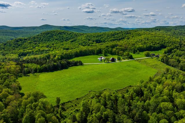 395 King Hill Road, Readsboro, VT 05350