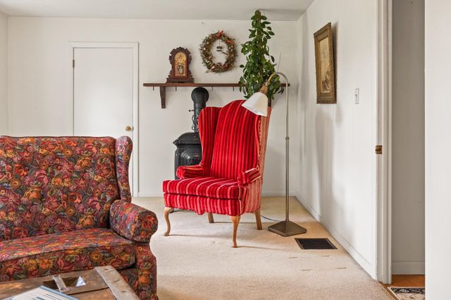 395 King Hill Road, Readsboro, VT 05350