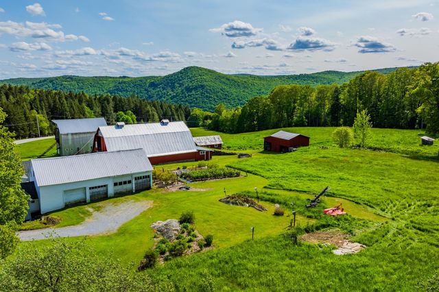 395 King Hill Road, Readsboro, VT 05350