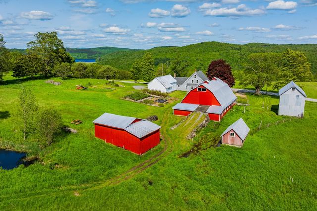 395 King Hill Road, Readsboro, VT 05350