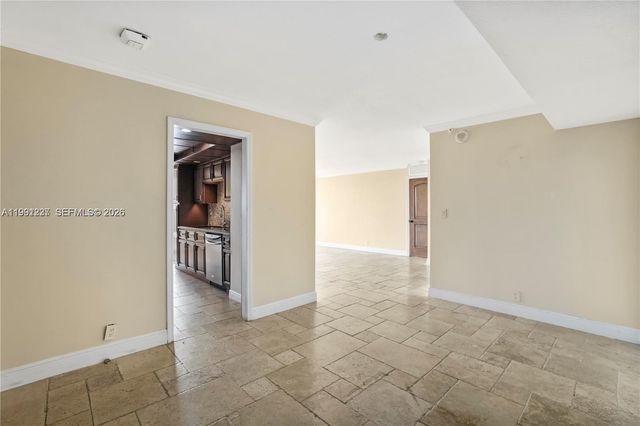 1000 Quayside Ter 706, Miami, FL 33138