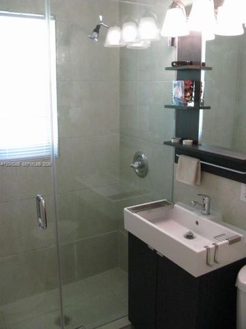 936 Pennsylvania Ave 203, Miami Beach, FL 33139
