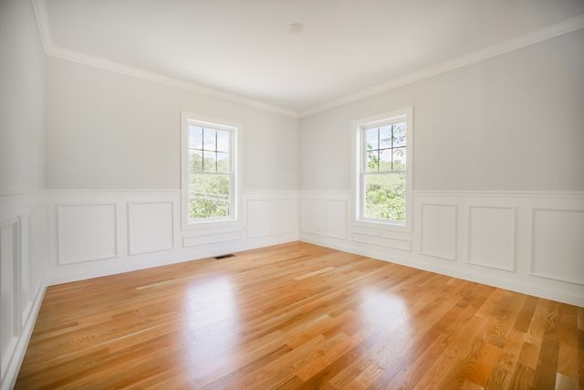 11 Strongwater Dr, Salem, MA 01970