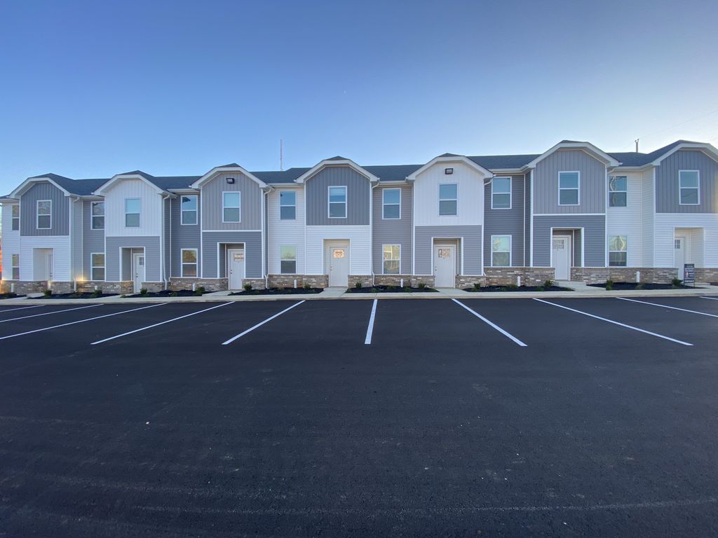 919 Martin St, Clarksville, TN 37040