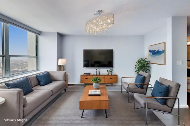 655 W Irving Park Road 5411, Chicago, IL 60613