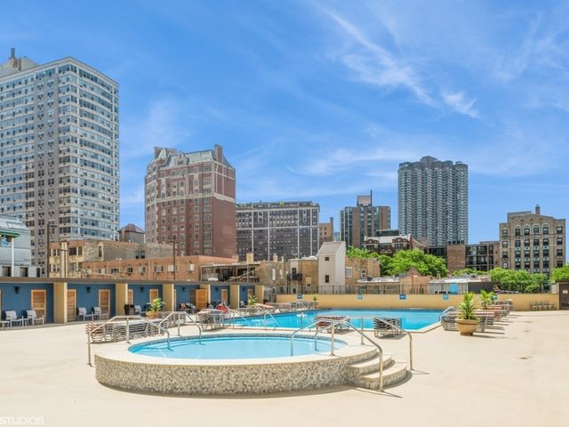655 W Irving Park Road 5411, Chicago, IL 60613