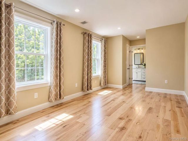 5 Saint James, Centereach, NY 11720
