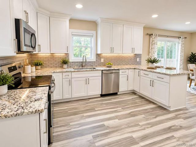 5 Saint James, Centereach, NY 11720