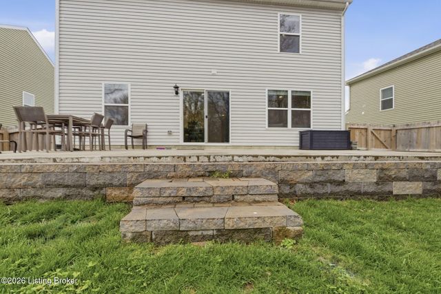 1523 Robin Rd, Shelbyville, KY 40065