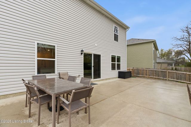 1523 Robin Rd, Shelbyville, KY 40065