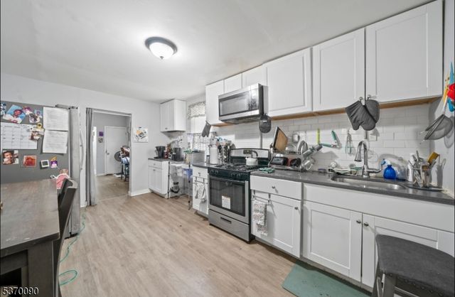 70 Welland Ave, Irvington Twp., NJ 07111