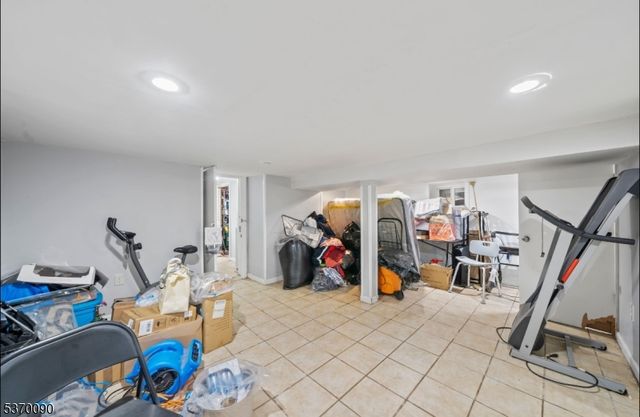70 Welland Ave, Irvington Twp., NJ 07111