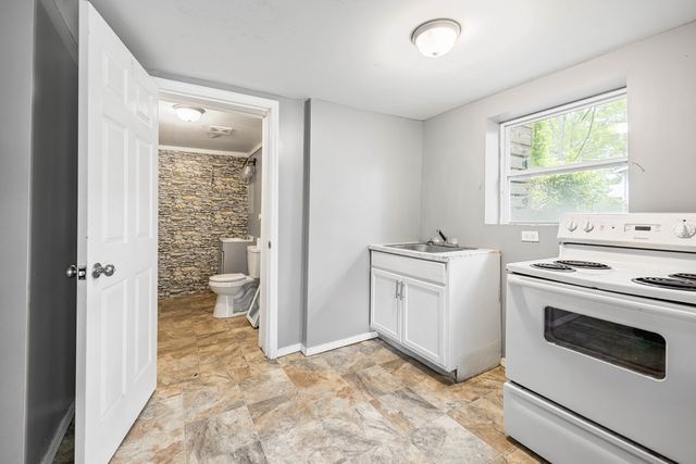 2113 Summerville Road, Phenix City, AL 36867