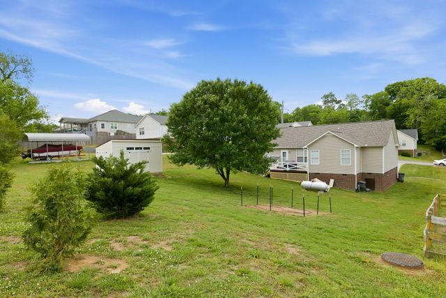 218 Shady Dr, Columbia, TN 38401