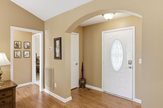 218 Shady Dr, Columbia, TN 38401