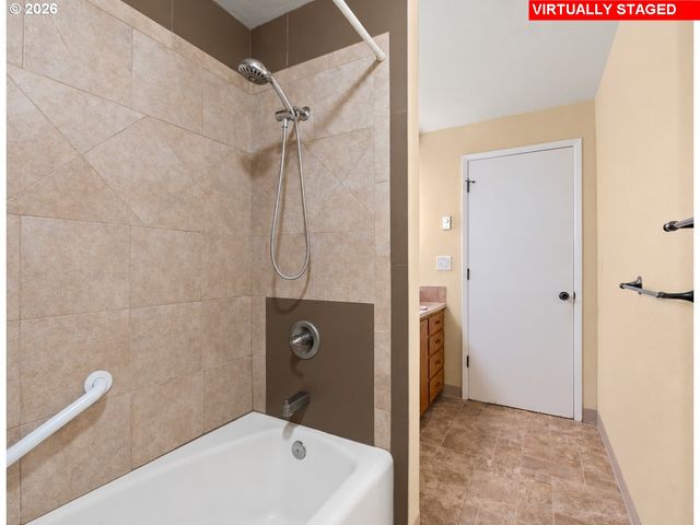 14713 Ne 269TH St, Battle Ground, WA 98604
