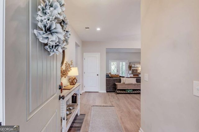 6137 Timberidge Drive, Gainesville, GA 30506