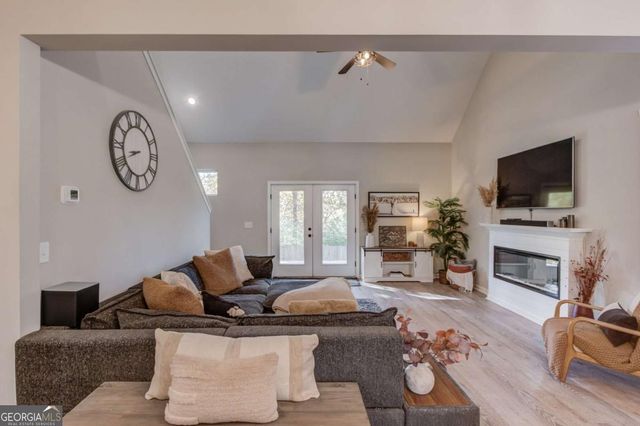 6137 Timberidge Drive, Gainesville, GA 30506