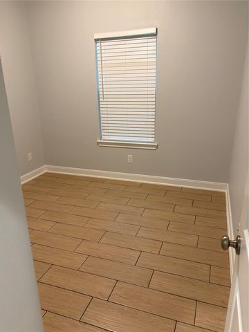 205 Mcelroy Avenue, Wharton, TX 77488