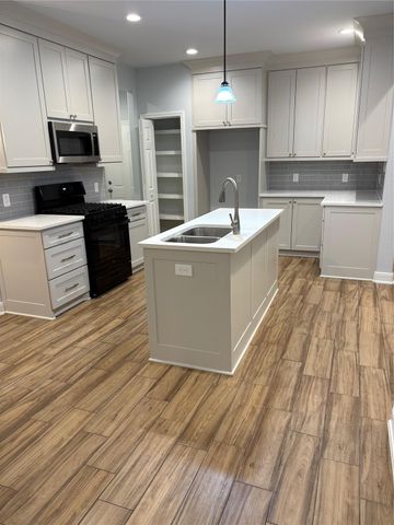 205 Mcelroy Avenue, Wharton, TX 77488