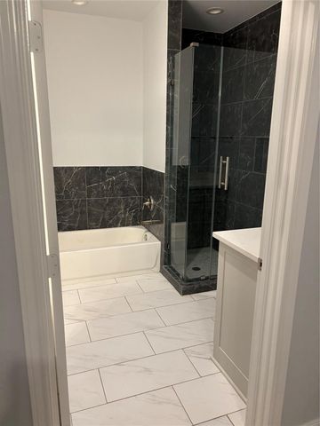 205 Mcelroy Avenue, Wharton, TX 77488