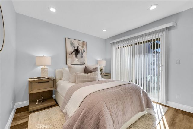 5213 Piccadilly Circle, Westminster, CA 92683