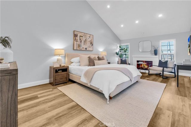 5213 Piccadilly Circle, Westminster, CA 92683