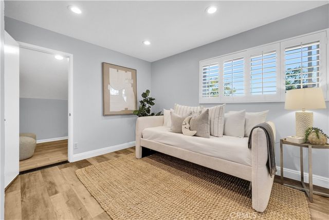 5213 Piccadilly Circle, Westminster, CA 92683