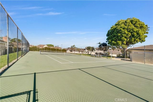 5213 Piccadilly Circle, Westminster, CA 92683