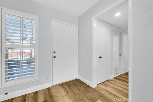 5213 Piccadilly Circle, Westminster, CA 92683