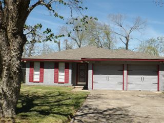 4705 37th Street, Dickinson, TX 77539