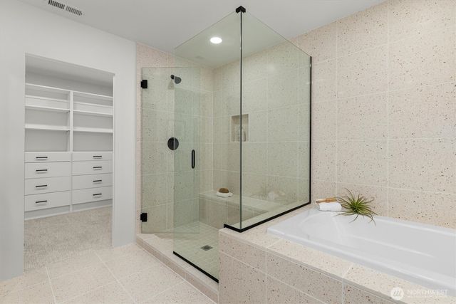 10733 17th Avenue NE, Seattle, WA 98125